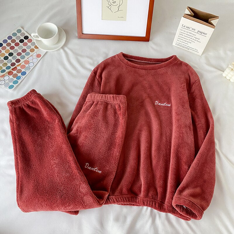 Winter Soft Velvet Pajamas Set